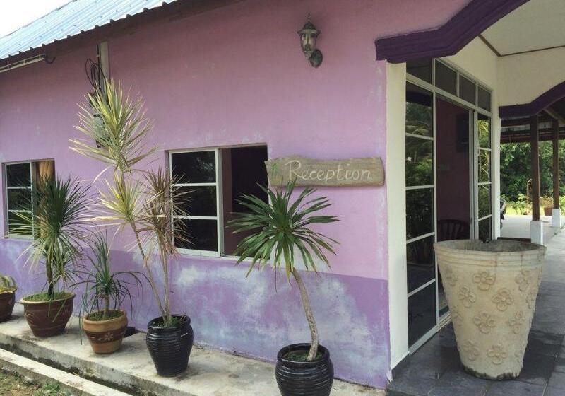 Tanjung Puteri Motel