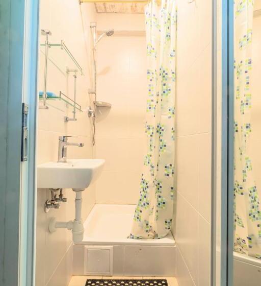 Общежитие хостел птица