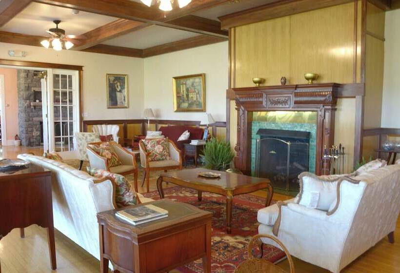 فندق صغير 1000 Island Hart House