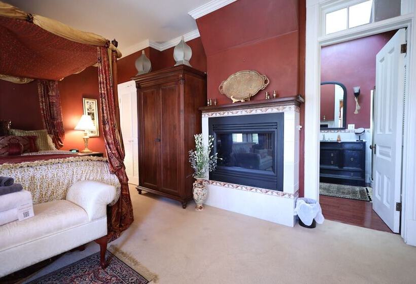 فندق صغير 1000 Island Hart House