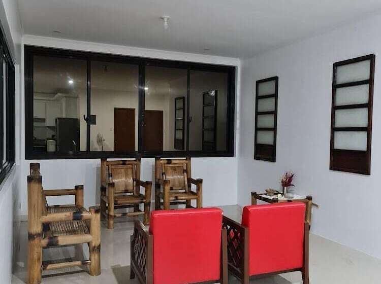 הוסטל Morue S Den