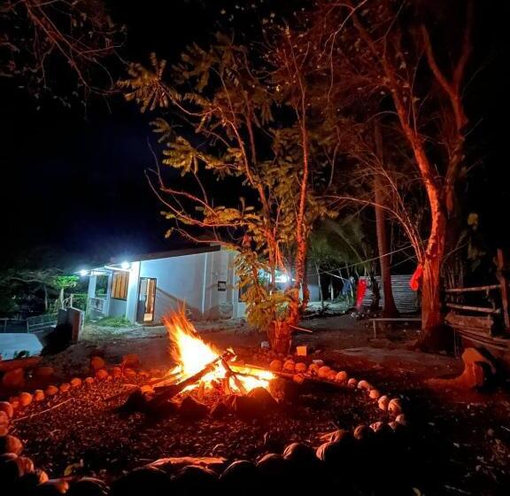 הוסטל Morue S Den