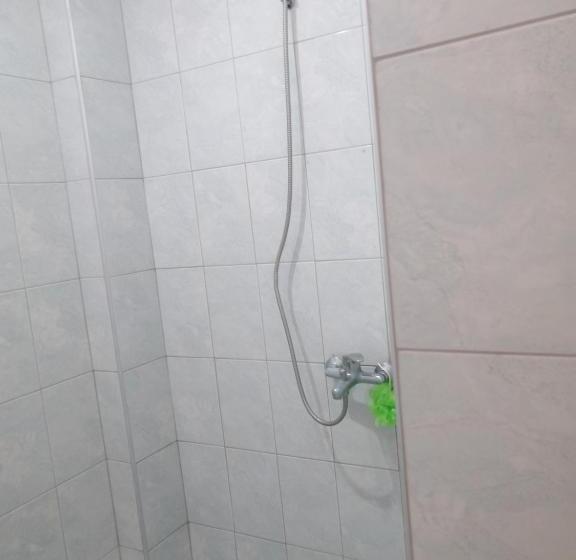 апартамент с изглед към морето и външен басейн