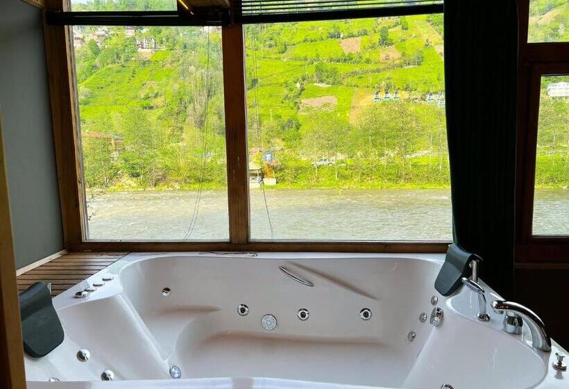 تختخواب و صبحانه Heaven Wooden Vip Bungalow