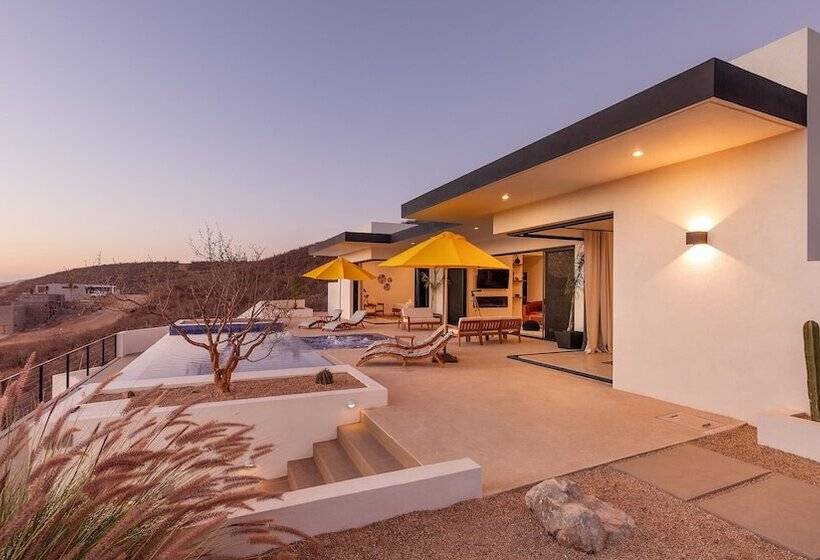 مبيت وإفطار Villa Damiana Luxury