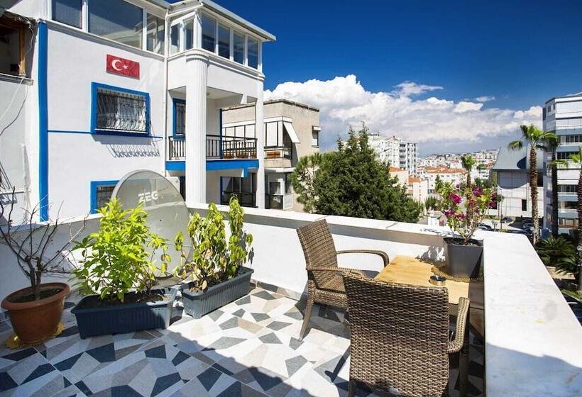 فندق 8 Rooms House