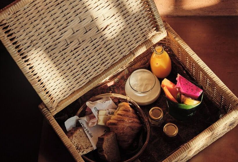 בית מלון כפרי Further