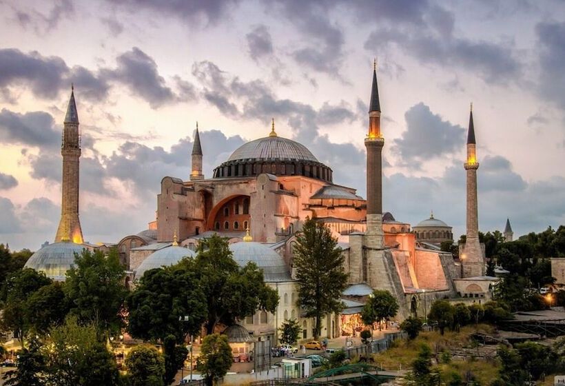 فندق Golden Door