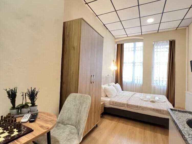 فندق Golden Door