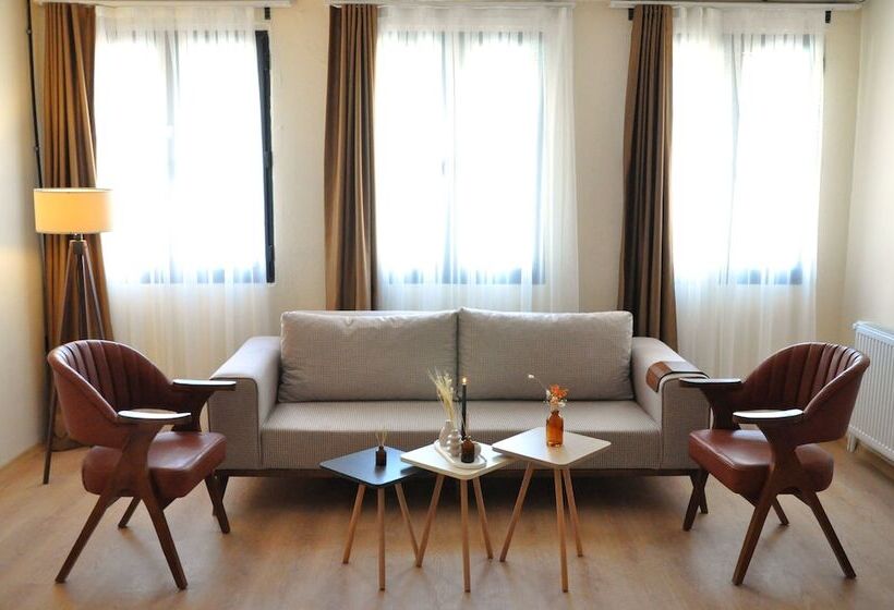 فندق Golden Door