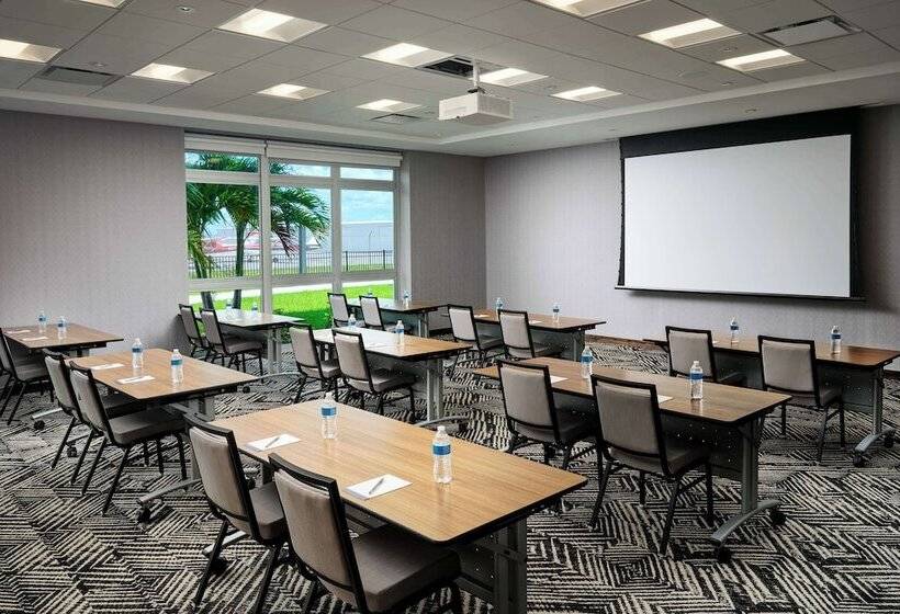 فندق Hyatt Place Melbourne Airport, Fl