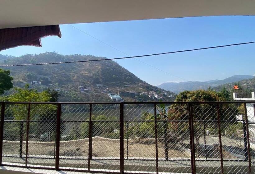 בית מלון כפרי Mount And Lakes