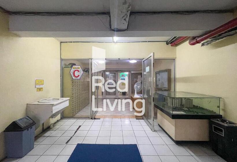 Отель Redliving Apartemen Paragon Village Karawaci   Ujang Uchil Rooms