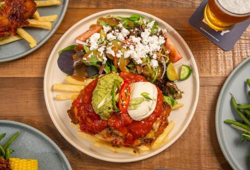 בית מלון כפרי Royal