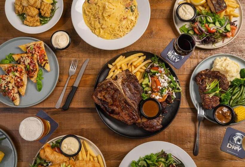 בית מלון כפרי Royal