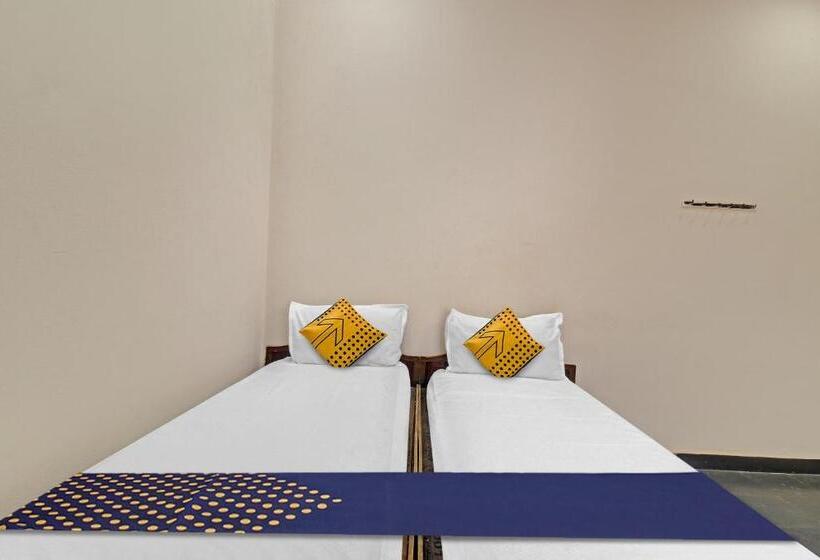 酒店 Spot On 811891 Shepherds Boarding And Lodging