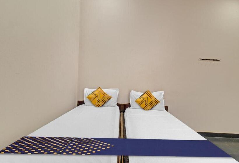 酒店 Spot On 811891 Shepherds Boarding And Lodging