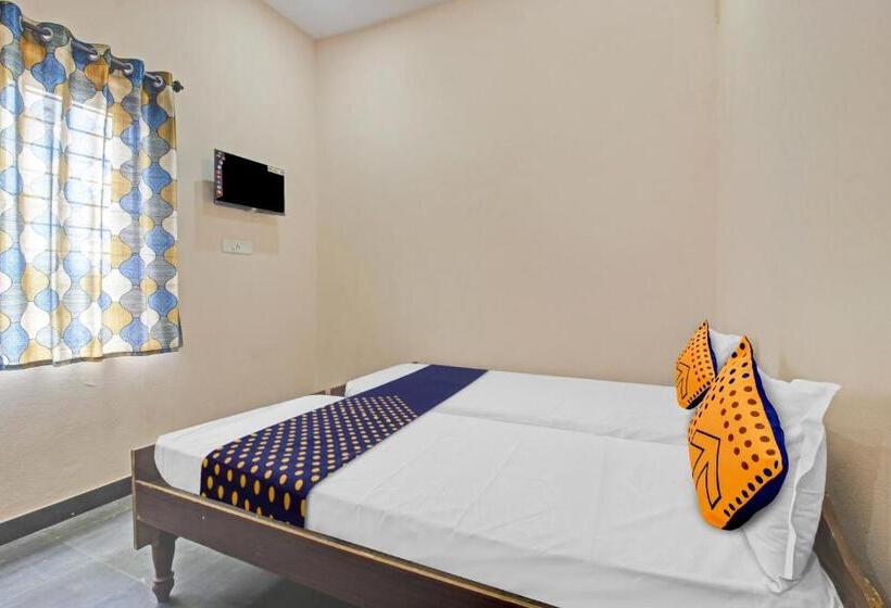 酒店 Spot On 811891 Shepherds Boarding And Lodging