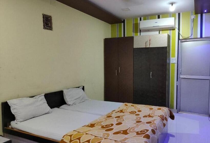 فندق Staymaker Madhuwan Heights