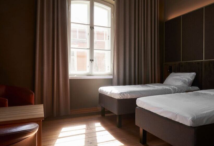 Отель The Torby