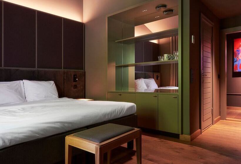 Отель The Torby