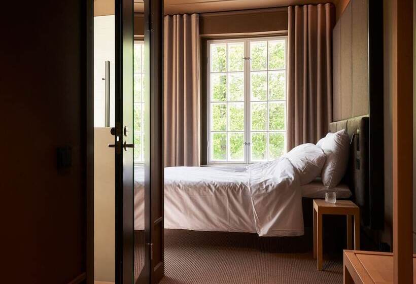 Отель The Torby