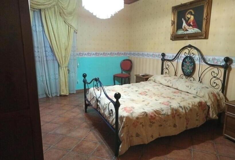 פנסיון Baron Sroom