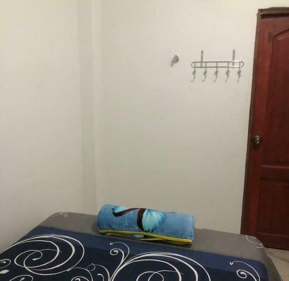 פנסיון Hostal El Bellettini