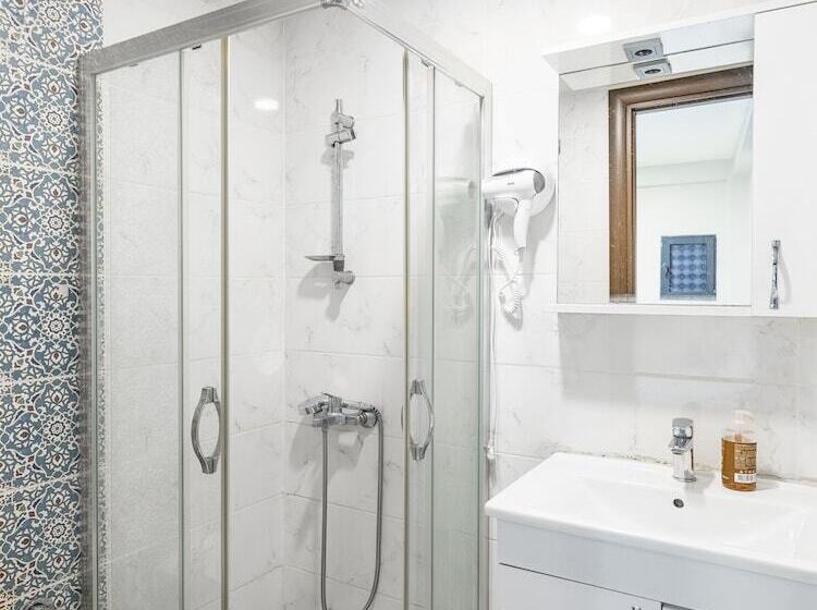 The Red Tent Suite 88