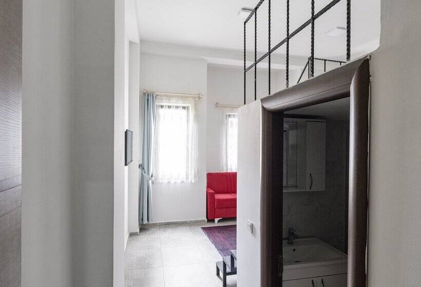 The Red Tent Suite 88