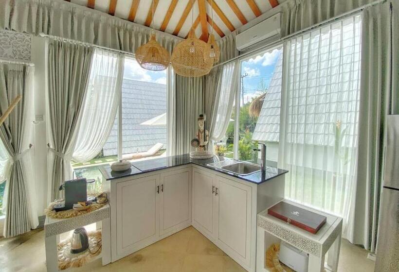민박 Piramida S White Villa S Bali   Joglo