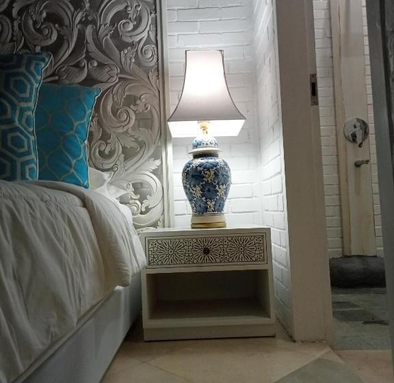 민박 Piramida S White Villa S Bali   Joglo