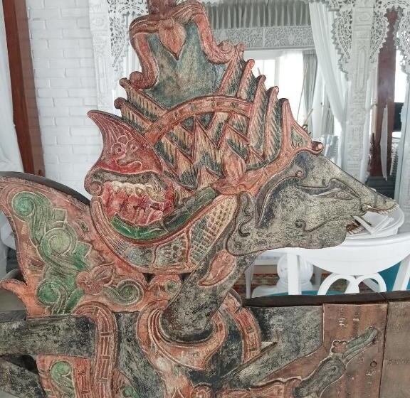 민박 Piramida S White Villa S Bali   Joglo