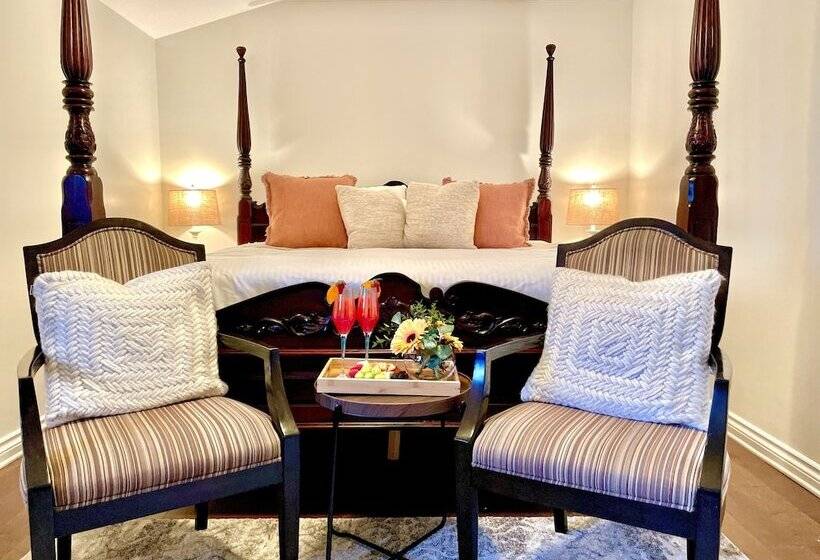 Bed and Breakfast Settlers Suites