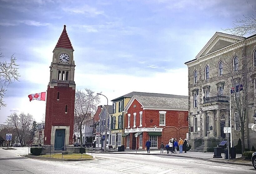 Bed and Breakfast Settlers Suites