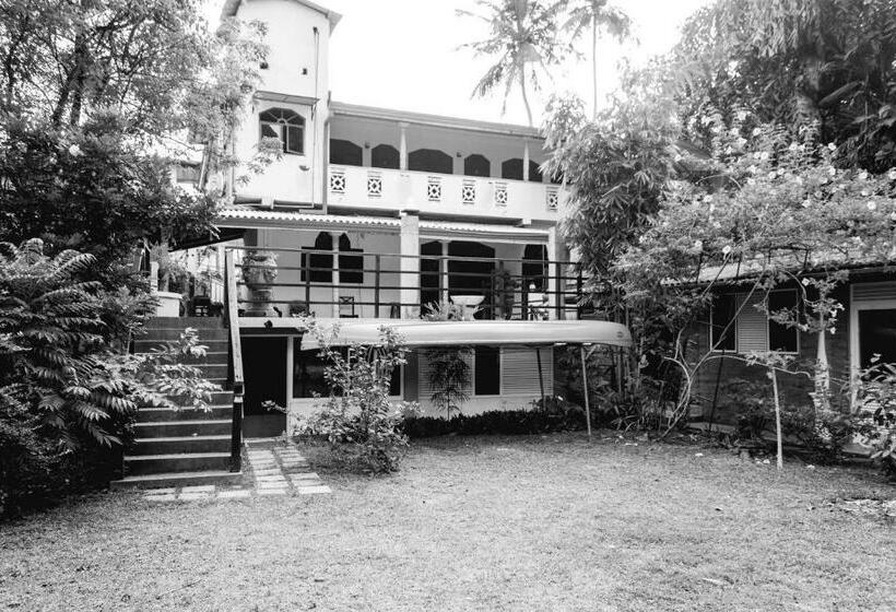 Chill River Villa   Villa With Scenic River Views