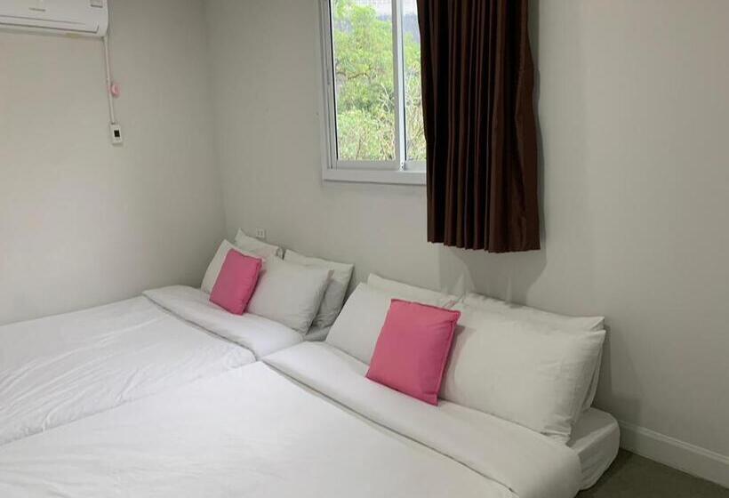 Hotel ปานีวิลล์ รีสอร์ต