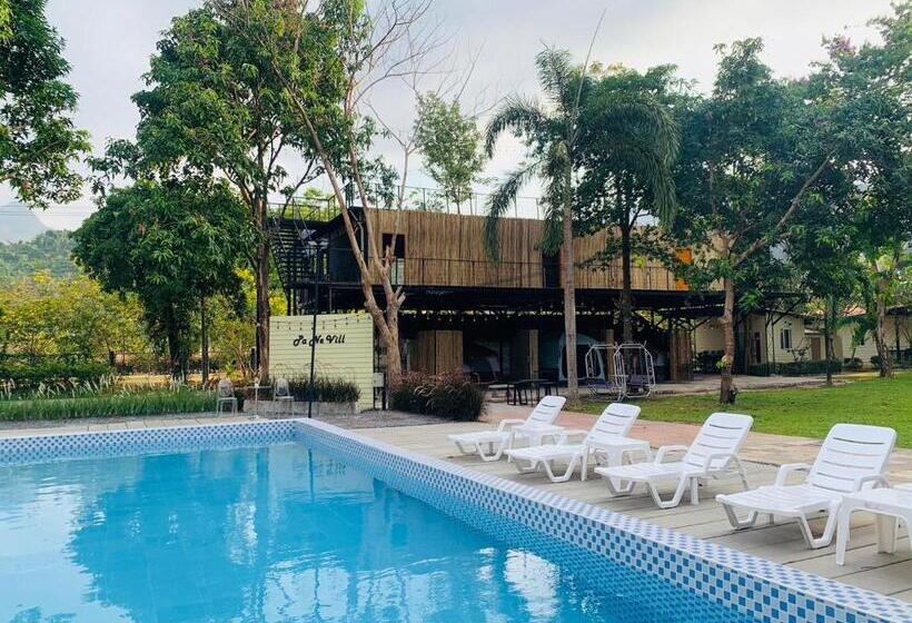 Hotel ปานีวิลล์ รีสอร์ต