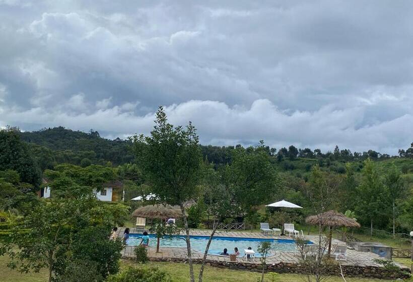 Hotell Andasibe Sifaka Lodge