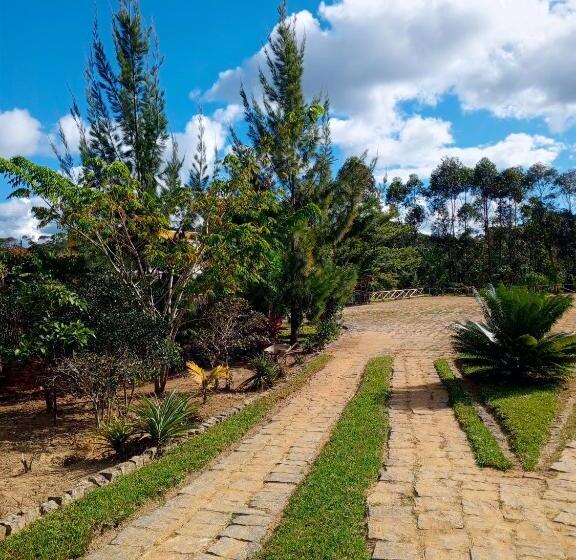 Hotell Andasibe Sifaka Lodge