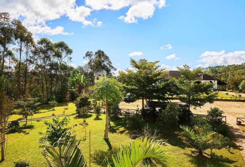 Hotell Andasibe Sifaka Lodge