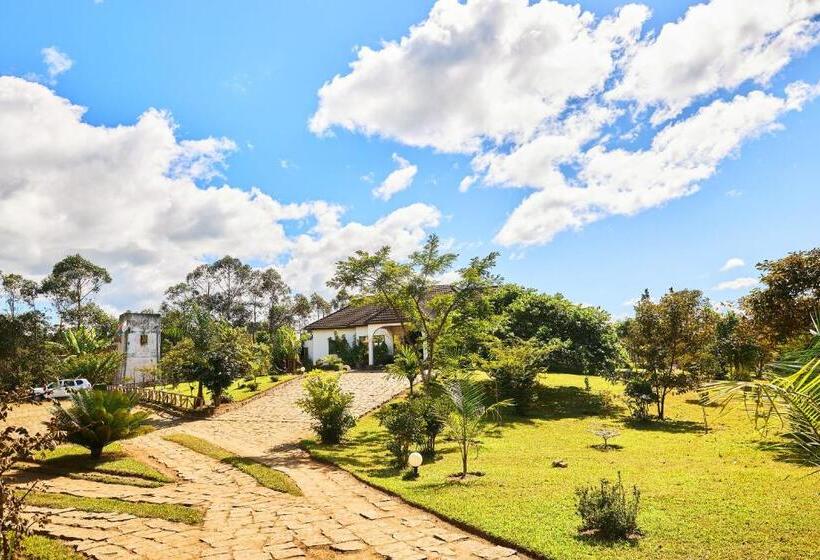 Hotell Andasibe Sifaka Lodge