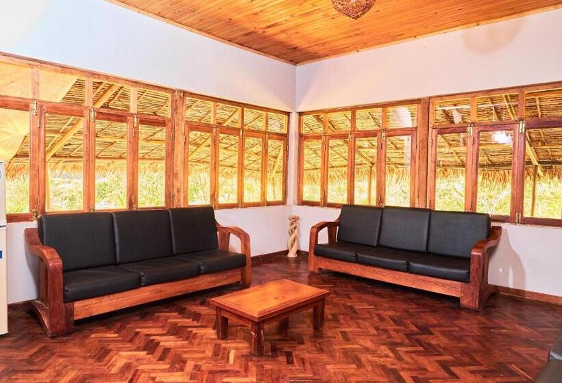 Hotell Andasibe Sifaka Lodge