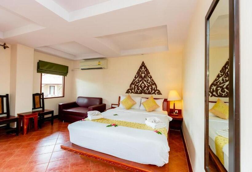 호텔 Ao Nang Bay Resort