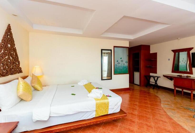 호텔 Ao Nang Bay Resort