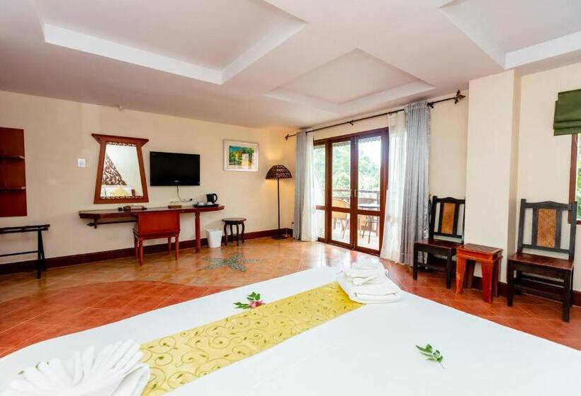 호텔 Ao Nang Bay Resort