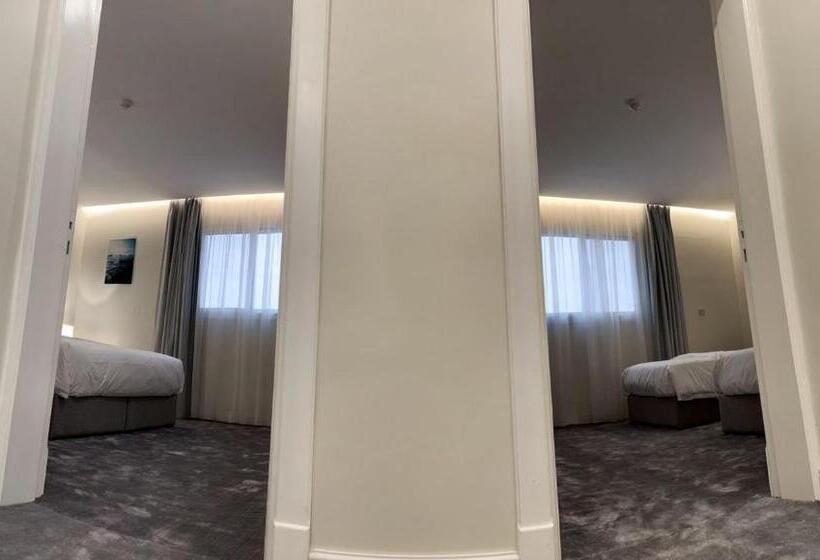 Отель Different