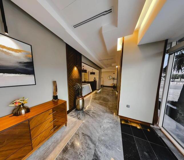 Отель Different