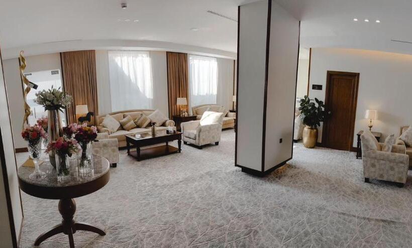 Отель Different