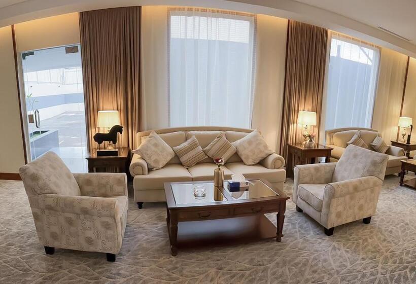 Отель Different